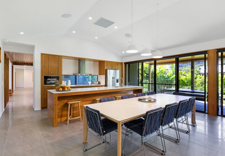 Aqua Funnel Bay 1200px 02